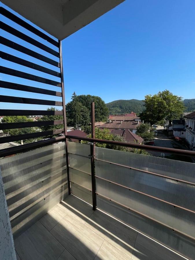 Adina Apartament Гура-Гуморулуй Экстерьер фото